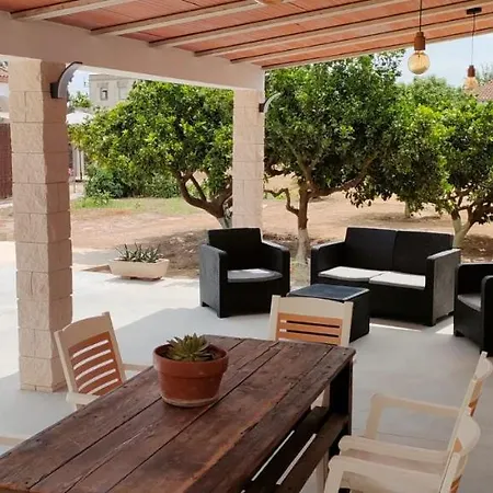 Casa L'agulla デルテブレ