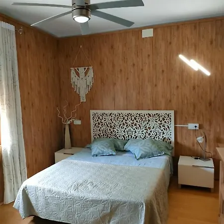 Casa L'agulla * ديلتيبري